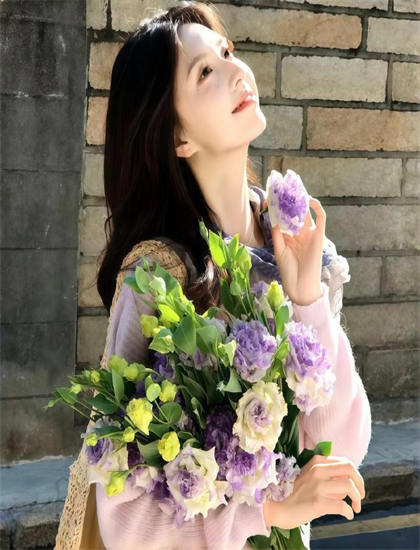 人物深度分析：《娜巴特》中的服装的时代还原与角色塑造 展现表演艺术的魅力